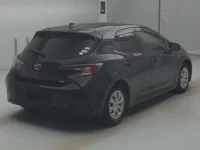 Toyota COROLLA SPORT лот № 72025 оценка 4  с аукциона в Японии 1