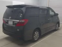 Toyota ALPHARD лот № 70131 оценка 3  с аукциона в Японии 1