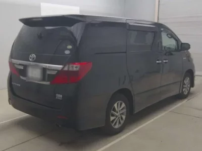 Toyota ALPHARD  с аукциона в Японии
