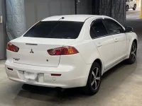 Mitsubishi GALANT FORTIS лот № 2206 оценка 3.5  с аукциона в Японии 4