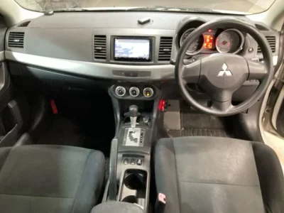 Mitsubishi GALANT FORTIS  с аукциона в Японии