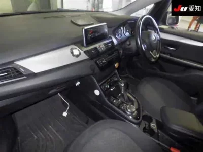 BMW 2-Series  с аукциона в Японии