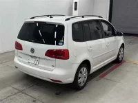 Volkswagen GOLF TOURAN лот № 90171 оценка 3.5  с аукциона в Японии 4