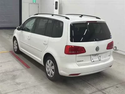Volkswagen GOLF TOURAN  с аукциона в Японии
