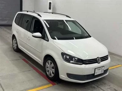 Volkswagen GOLF TOURAN  с аукциона в Японии