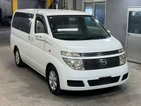 Nissan ELGRAND лот № 2220 оценка 3.5  с аукциона в Японии 3