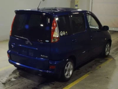 Toyota FUNCARGO  с аукциона в Японии