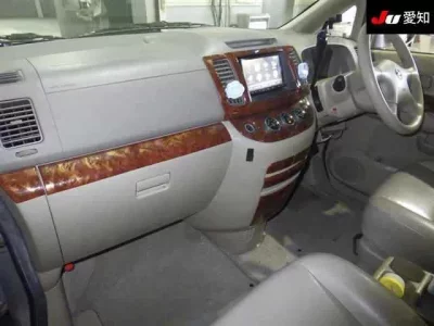 Nissan SERENA  с аукциона в Японии