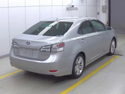 Lexus HS  с аукциона в Японии