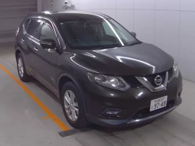 Nissan X-TRAIL