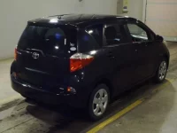 Toyota RACTIS лот № 7150 оценка 3  с аукциона в Японии 1