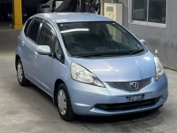 Honda FIT лот № 2255 оценка 3.5  с аукциона в Японии 3