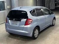 Honda FIT лот № 2255 оценка 3.5  с аукциона в Японии 4