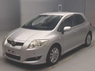 Toyota AURIS  с аукциона в Японии