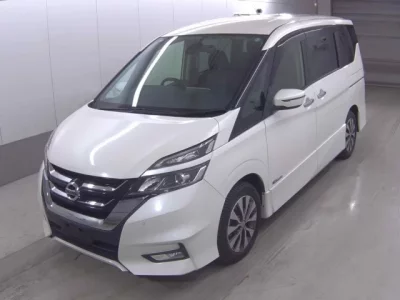 Nissan SERENA  с аукциона в Японии
