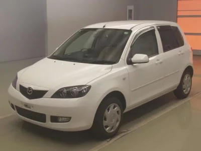 Mazda DEMIO  с аукциона в Японии