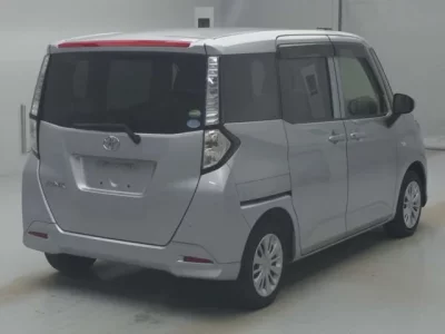 Toyota TANK  с аукциона в Японии