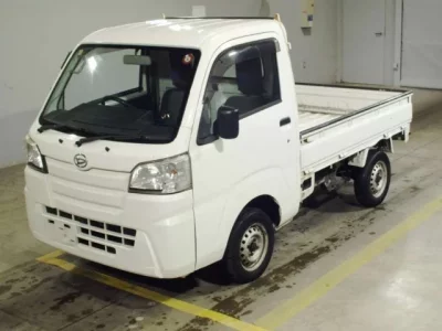 Toyota VITZ  с аукциона в Японии