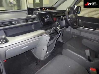 Honda STEP WAGON  с аукциона в Японии