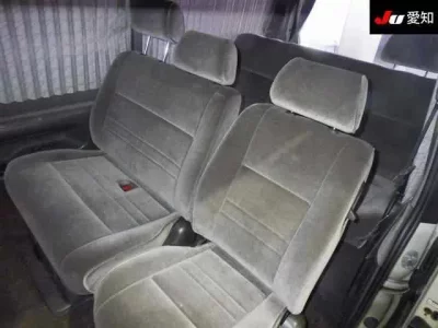 Toyota HIACE  с аукциона в Японии