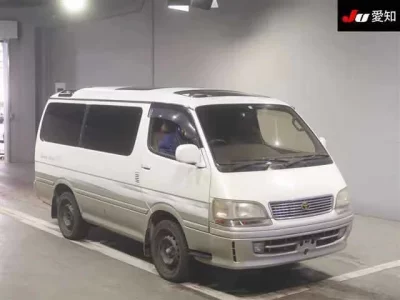 Toyota HIACE  с аукциона в Японии