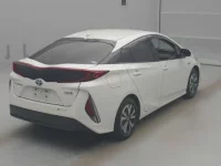 Toyota PRIUS PHV лот № 72050 оценка 3.5  с аукциона в Японии 1