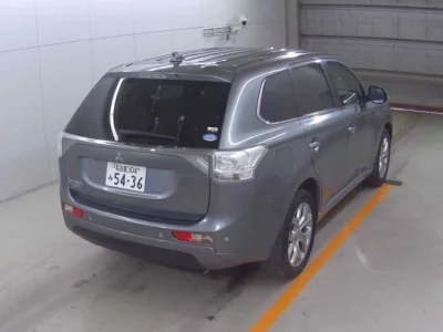 Mitsubishi OUTLANDER PHEV