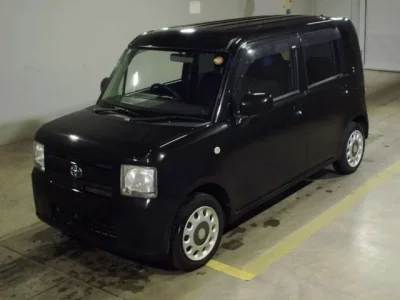 Toyota PIXIS SPACE  с аукциона в Японии