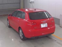 Audi A3 лот № 4065 оценка 3.5  с аукциона в Японии 1