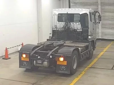 Mitsubishi FUSO TRUCK  с аукциона в Японии