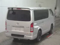 Toyota HIACE VAN лот № 7016 оценка 3  с аукциона в Японии 3