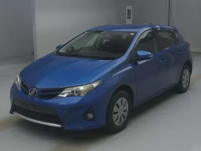 Toyota AURIS  с аукциона в Японии