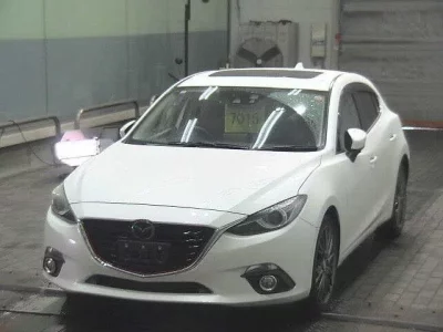 Mazda AXELA  с аукциона в Японии
