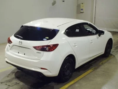 Mazda AXELA  с аукциона в Японии