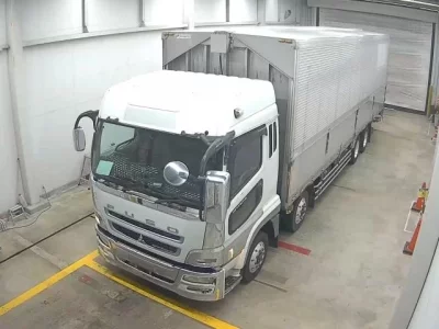 Mitsubishi FUSO TRUCK  с аукциона в Японии