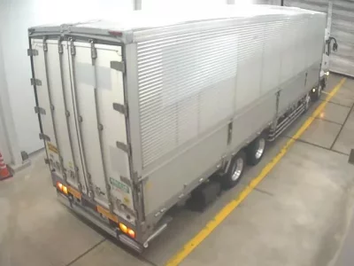 Mitsubishi FUSO TRUCK  с аукциона в Японии