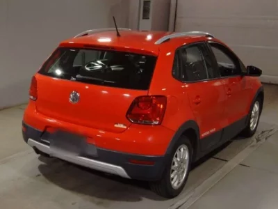 Volkswagen CROSS POLO