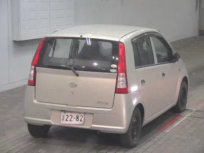 Daihatsu MIRA  с аукциона в Японии
