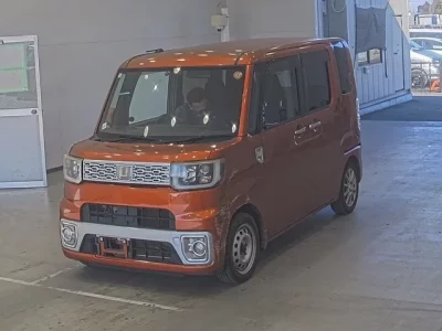 Daihatsu WAKE  с аукциона в Японии