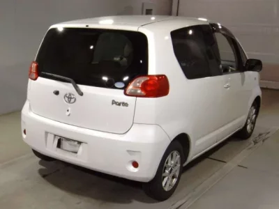 Toyota PORTE  с аукциона в Японии