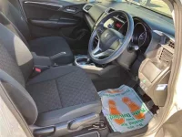 Honda FIT лот № 30009 оценка 4  с аукциона в Японии 2