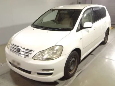 Toyota IPSUM  с аукциона в Японии