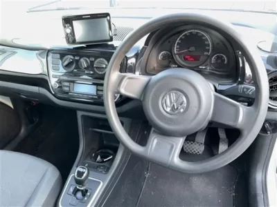 Volkswagen UP  с аукциона в Японии