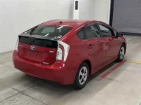 Toyota PRIUS лот № 30016 оценка 4  с аукциона в Японии 4