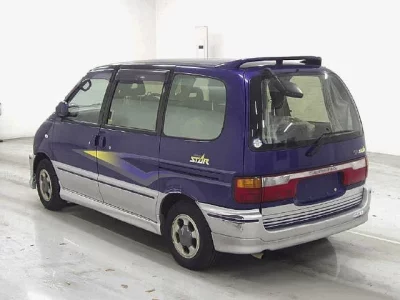 Nissan SERENA  с аукциона в Японии