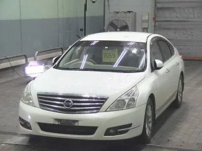 Nissan TEANA