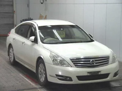 Nissan TEANA