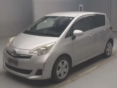 Toyota RACTIS  с аукциона в Японии