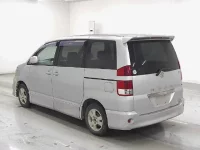 Toyota NOAH лот № 63 оценка R  с аукциона в Японии 1