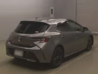 Toyota COROLLA SPORT лот № 82013 оценка 4  с аукциона в Японии 1